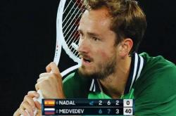 英雄联盟总决赛时间-澳网翻盘蒙特卡洛大师赛，梅德韦杰夫点燃赛场