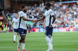 英雄联盟总决赛2025-英格兰客场力克土耳其，晋级下一轮的简单介绍