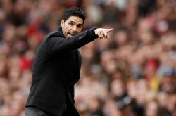 英雄联盟总决赛赛程-罗马球员因红牌遭禁赛，对球队影响颇大