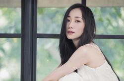 英雄联盟总决赛门票-冰封圣城，火瀑倾泻，当精密体系遭遇不讲理的绝对天赋