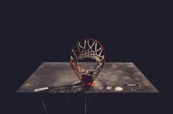 英雄联盟总决赛门票-强行终结的艺术，辽宁队的团队铁幕与利拉德的致命冷箭