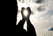 当绿茵闪电撞上绿衫铁壁!姆巴佩奥运单挑凯尔特人,数据揭秘世纪交锋