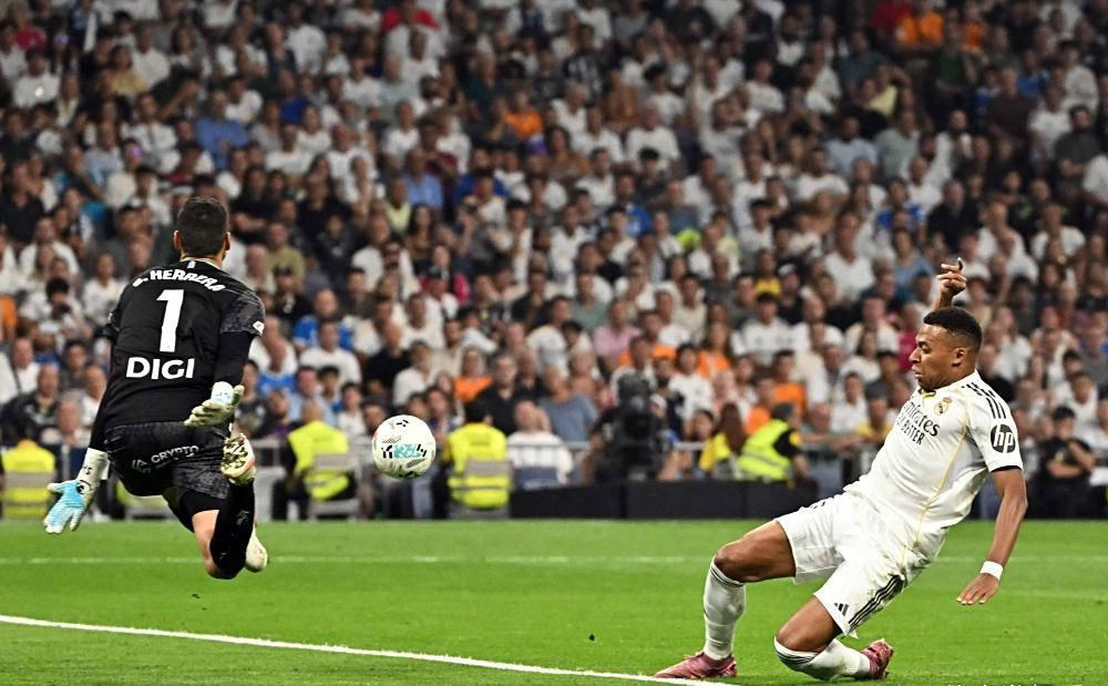 包含皇马攻击端进球欠佳,连败难改颓势的词条 包含皇马攻击端进球欠佳,连败难改颓势的词条