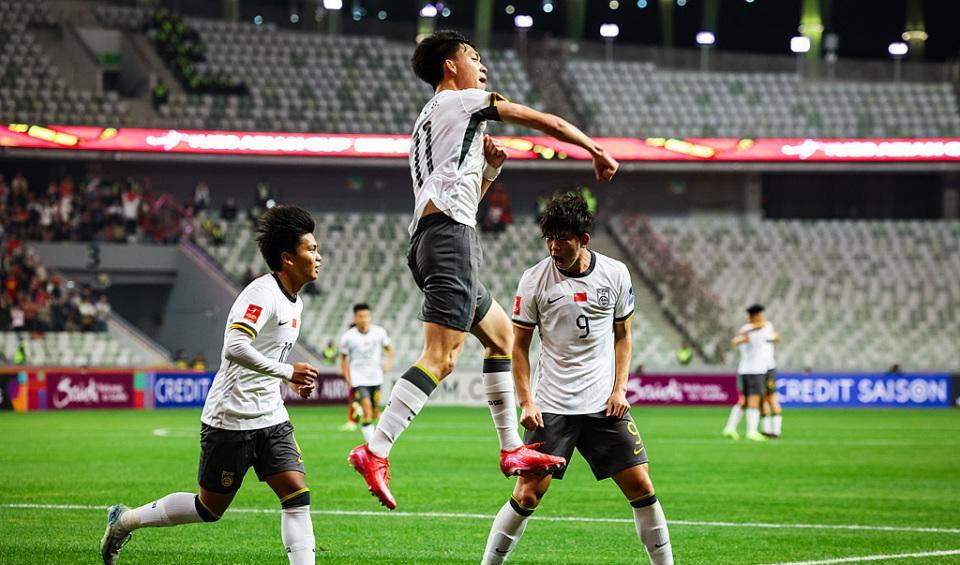 关于强队对决：劲旅之间争夺胜利的信息