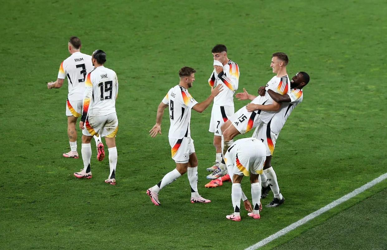 关于欧国联比赛看点:中国队后防稳固传控精准的信息 关于欧国联比赛看点:中国队后防稳固传控精准的信息