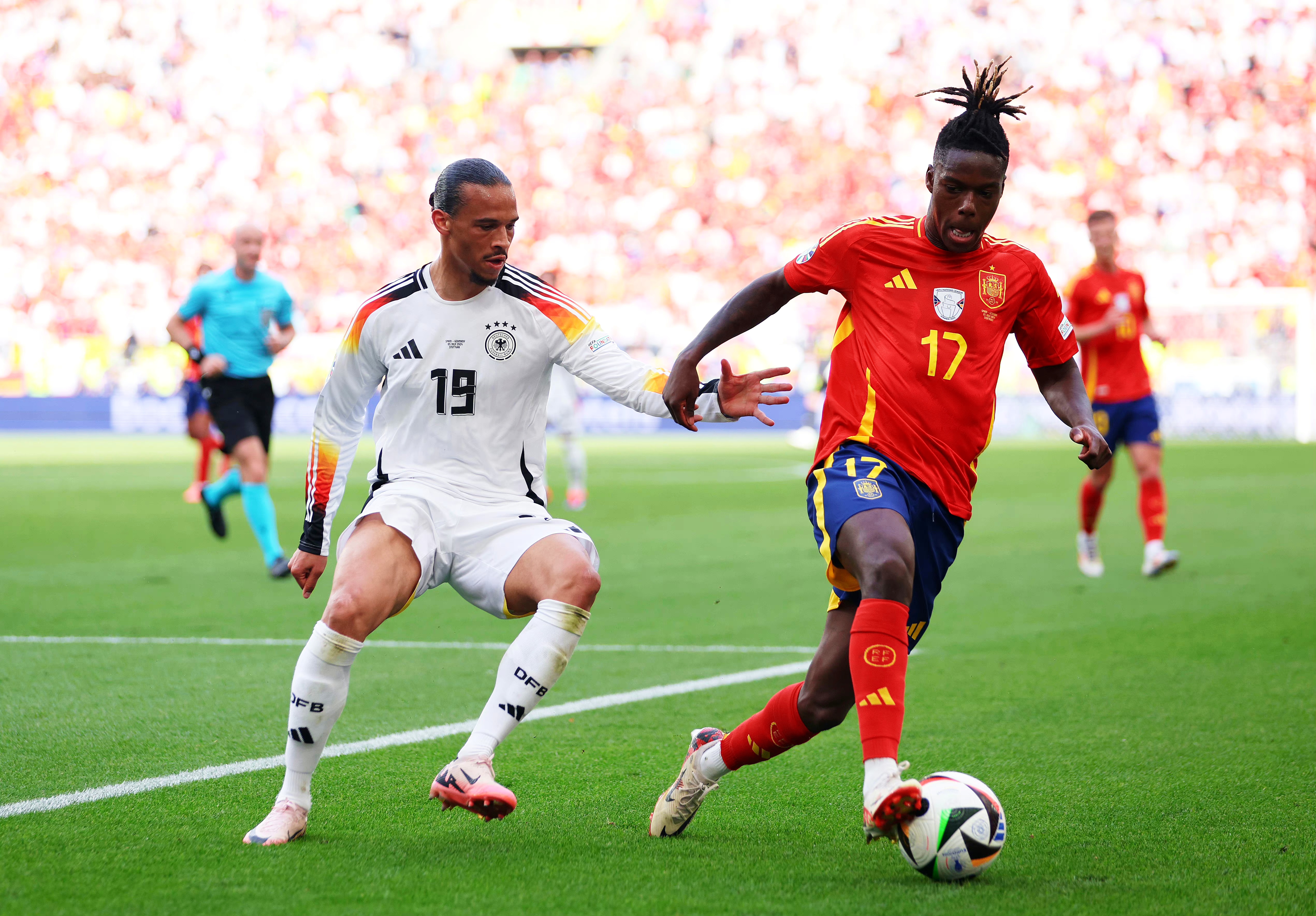 西班牙男篮发挥出色，力压对手取得胜利