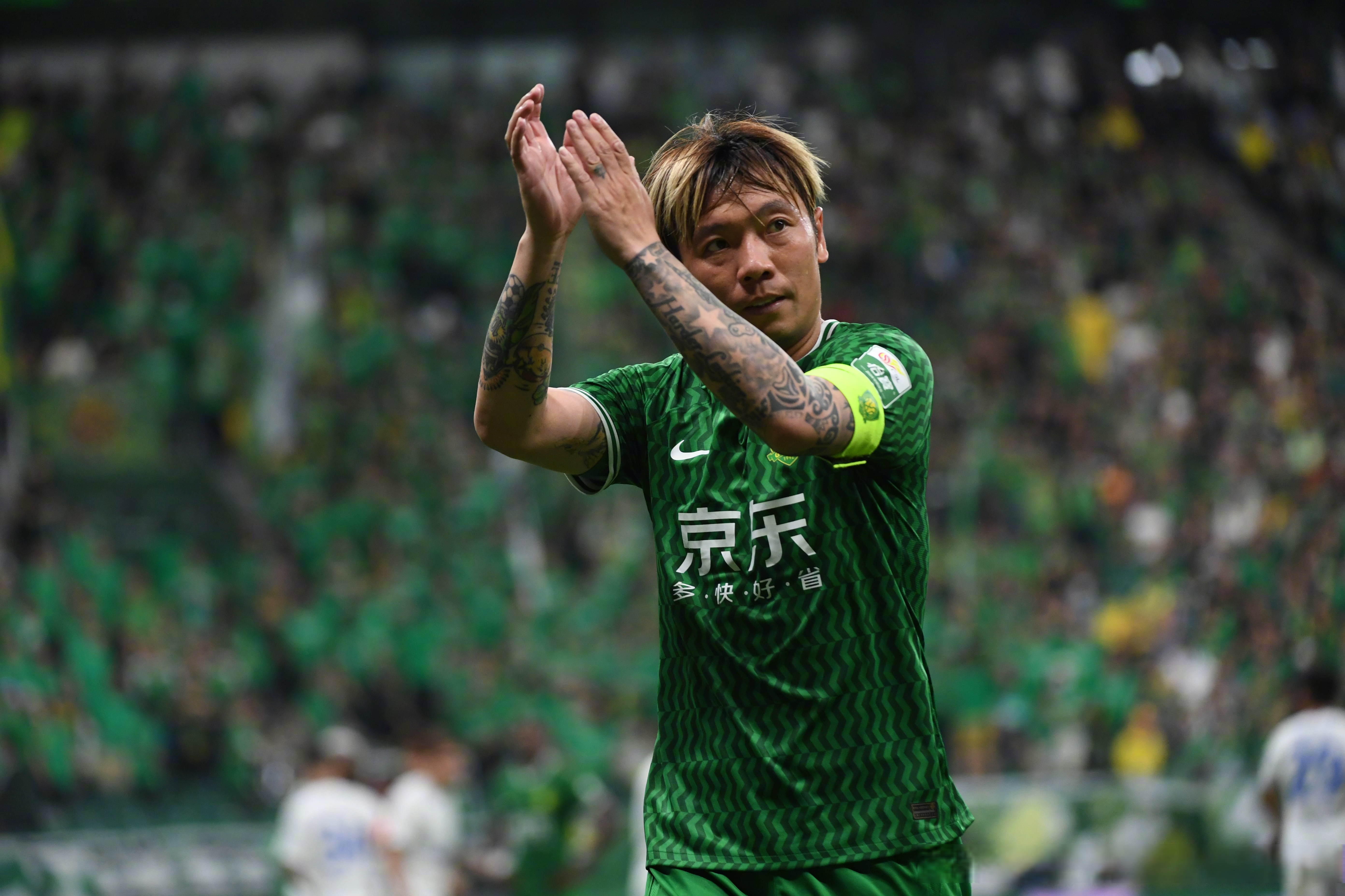 北京中赫国安挥汗如雨,继续挑战头名宝座 北京中赫国安挥汗如雨,继续挑战头名宝座