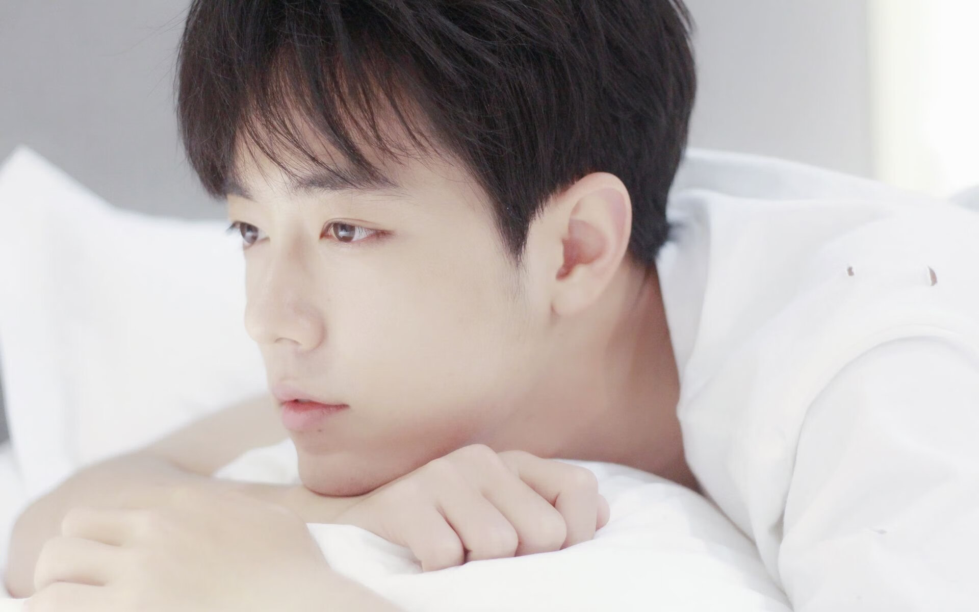 孤星与群狼，C罗攻防两端的极致统治与塞维利亚的北欧制霸术