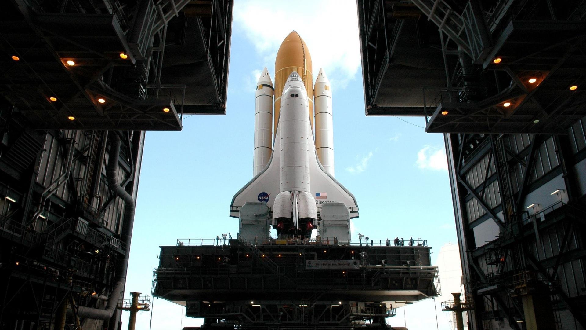 车轮与绿茵场,喀麦隆关键战如何映射F1年度争冠的终极哲学