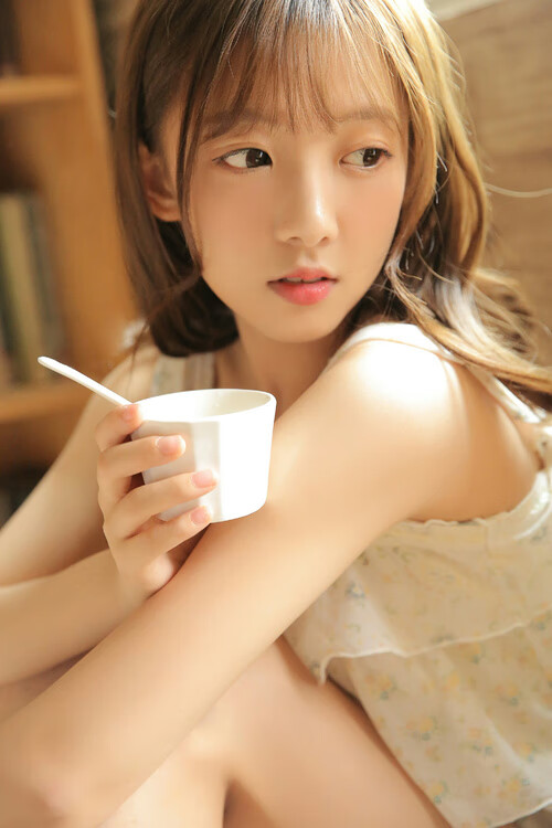 欧冠夜惊现地中海魔术师，萨拉赫一己之力，让尼斯与那不勒斯共同臣服